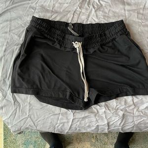Women’s large halo shorts